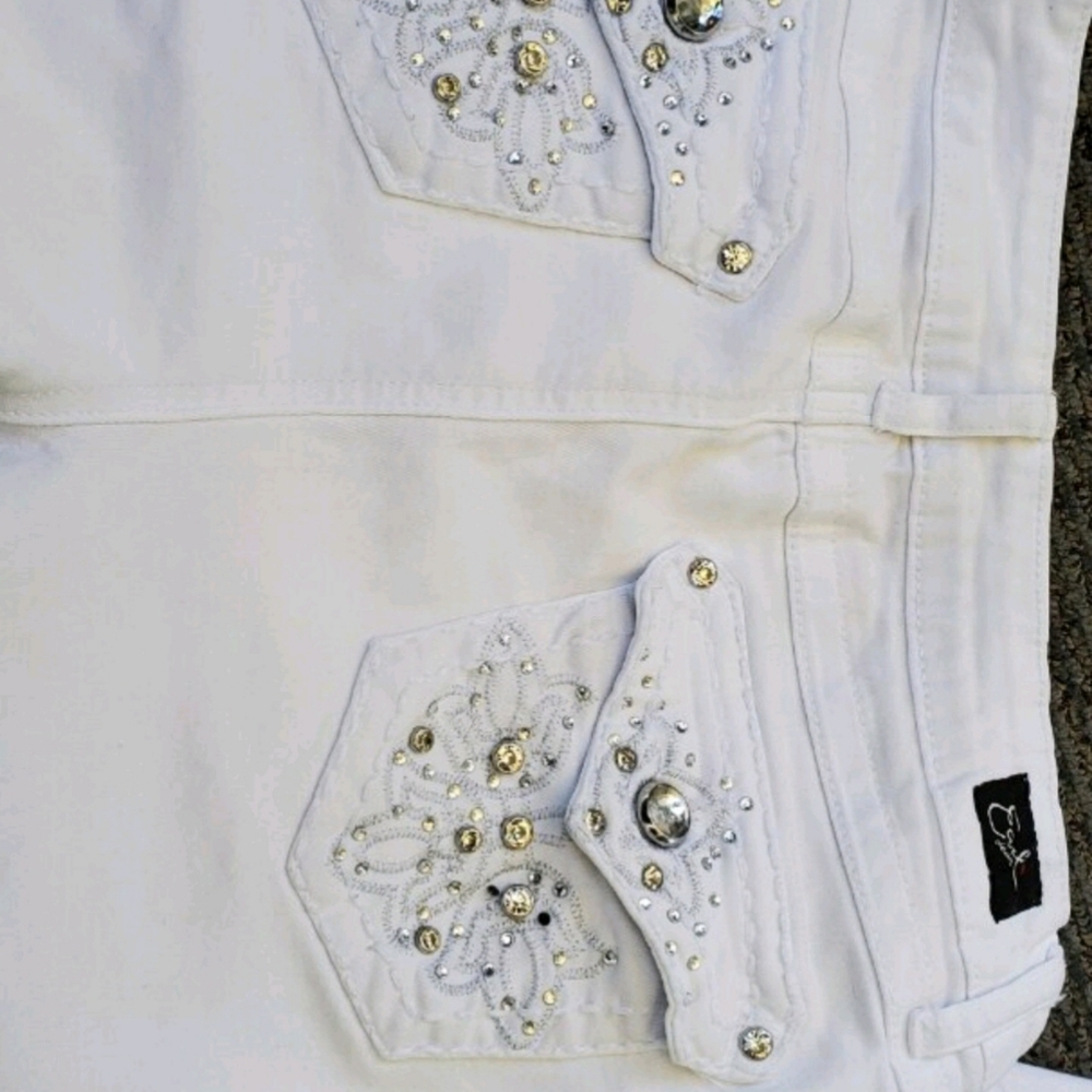 Jeans - Picture 2 of 3
